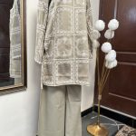 2-piece chicken kari outfit