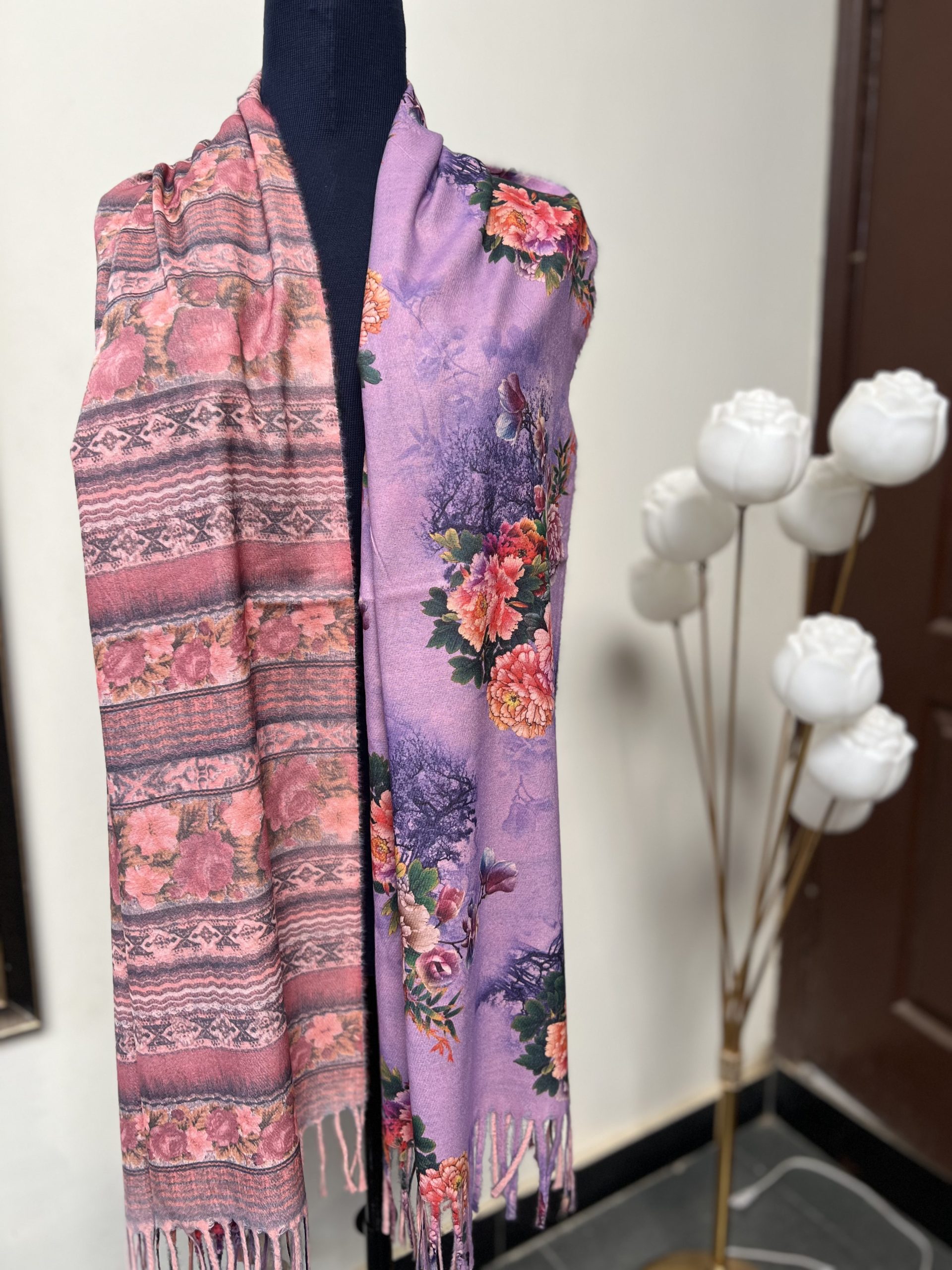 1000312312 double side printed scarf - Image 1